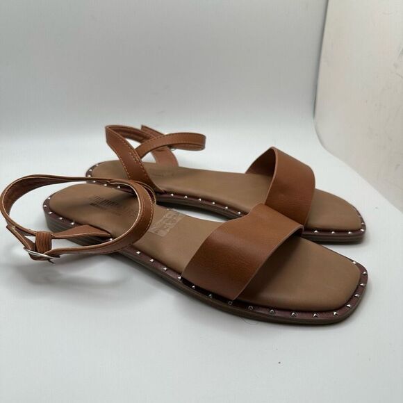 CUSHIONAIRE Women's one band sandal +Memory Foam 7 BROWN - Picture 1 of 7